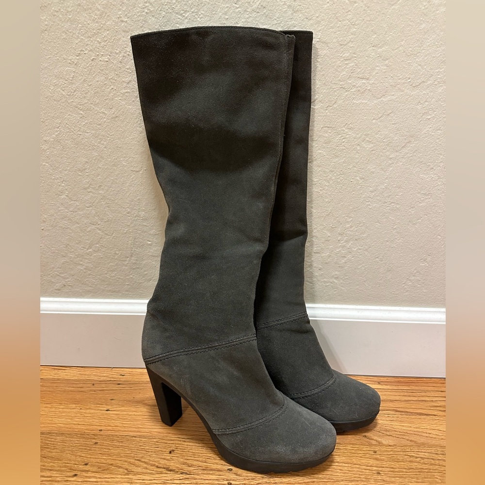 La CANADIENNE Charcoal Suede Heeled Boots